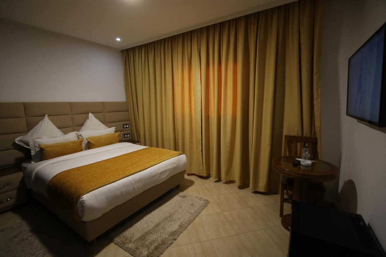 Hotel Mansour ดาคห์ลา ภายนอก รูปภาพ