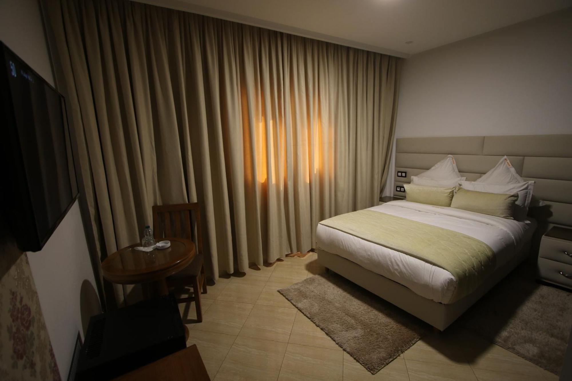 Hotel Mansour ดาคห์ลา ภายนอก รูปภาพ